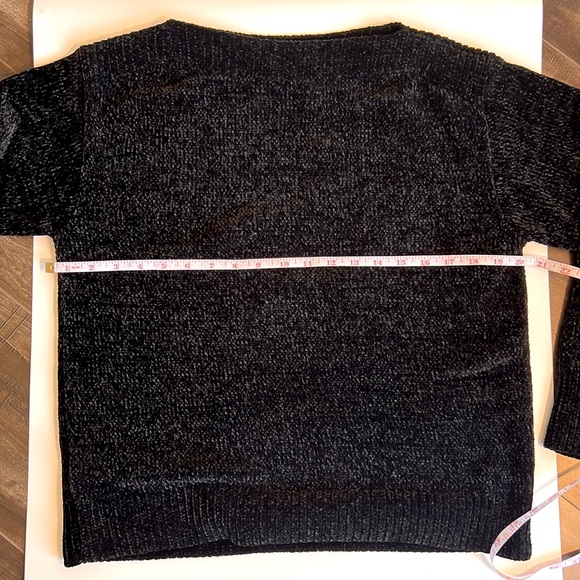 Tommy Bahama, Size XS, Bkack, Plush Sweater, Soft, 100% Polyester - Picture 7 of 13